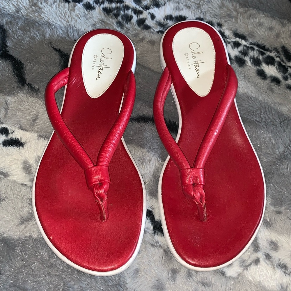 COLE HAAN G Series Red Thong Sandals — 7.5
